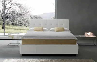 Letto matrimoniale in pelle