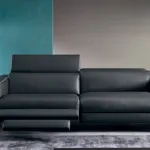 Divano in pelle con meccanismo relax